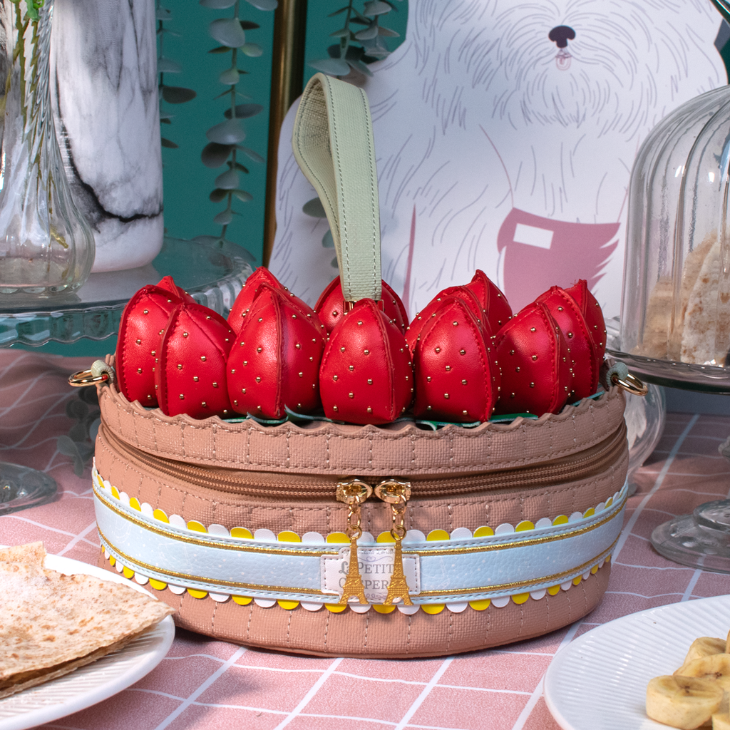 Vendula La Petite Creperie Strawberry Tarte Bag